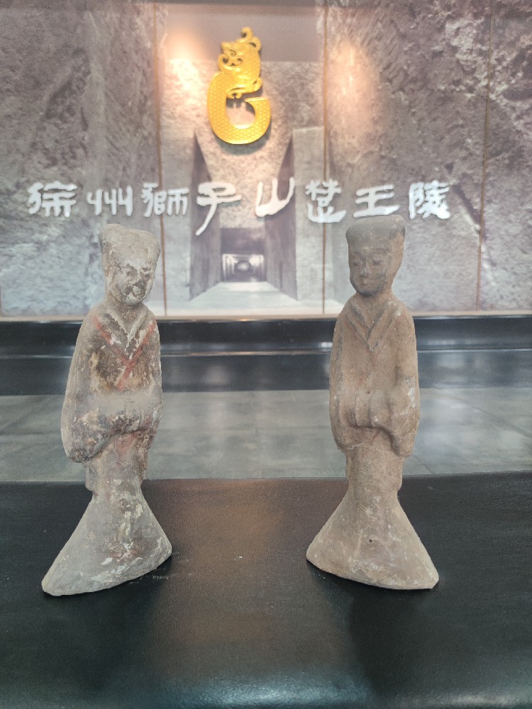 仿女仕俑
