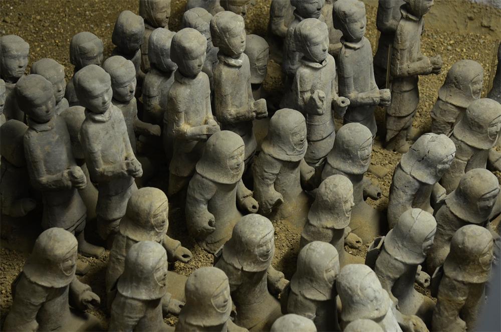 《漢兵馬俑》